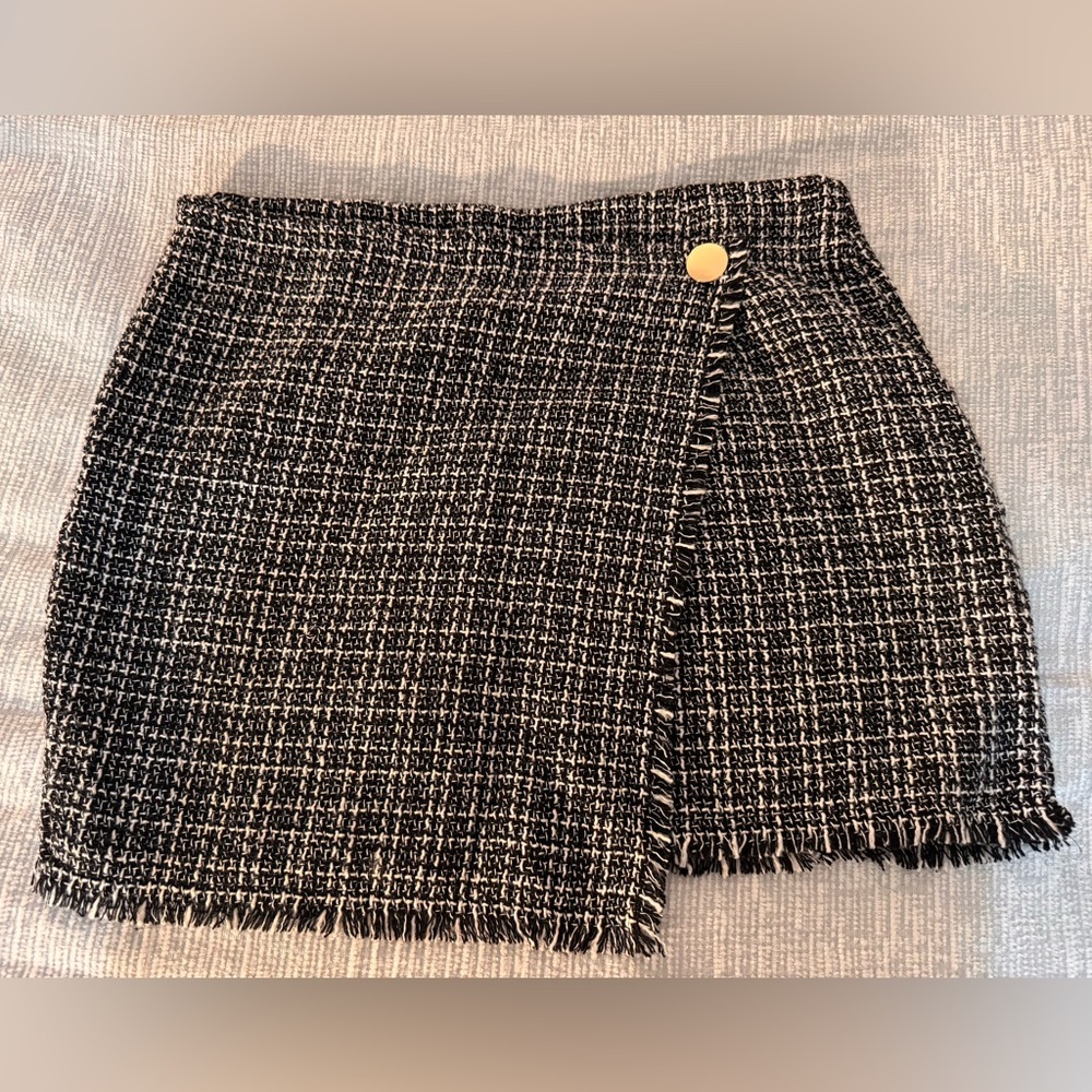 Chic Black and White Tweed Skirt with Gold Button